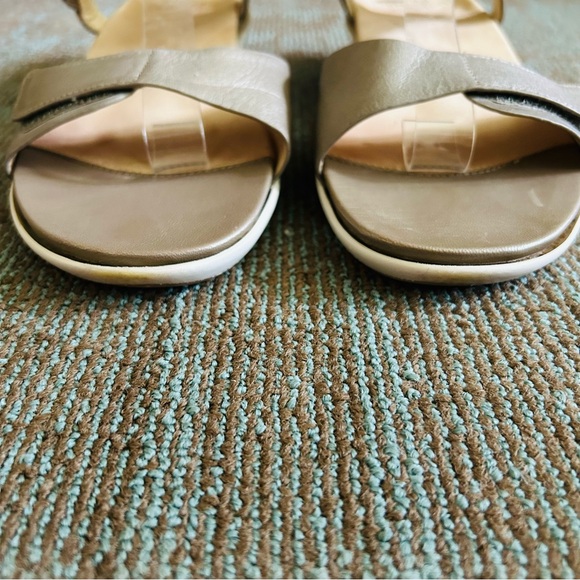 Ziera Greige Taupe Gayle Adjustable Straps Low Wedge Sandals, size 11.5 42 M - Picture 3 of 11